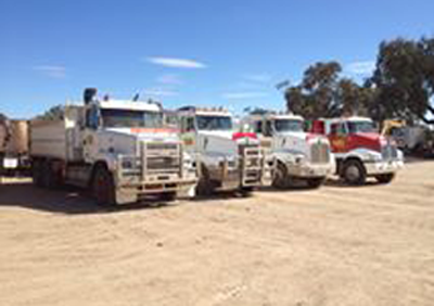 L Bulmer & Co Pty Ltd | Excavating & Earth Moving Services in Goondiwindi | PBezy Pocket Books local directories - image l-bulmer-and-co-pty-ltd-trucks.png